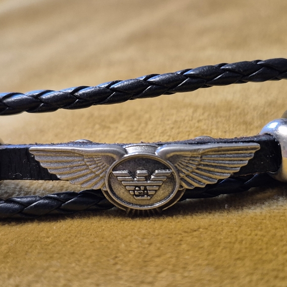 Giorgio ARMANi Black Leather With Metal Clasp - Picture 2 of 6